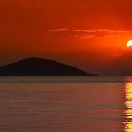 Greek House Hotel Neos Marmaras
