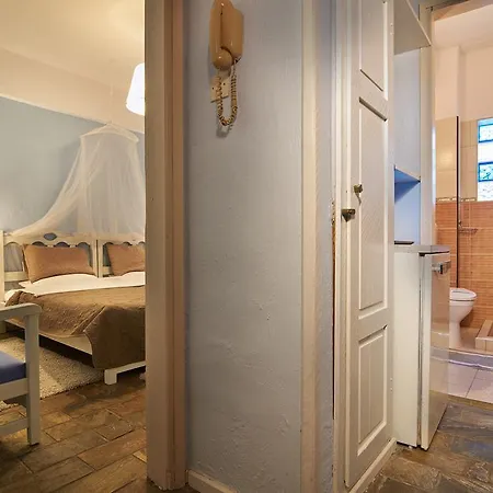 Greek House Hotel 2*