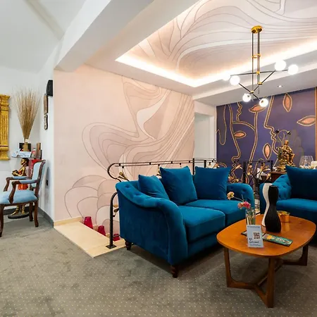 Greek House Neos Marmaras