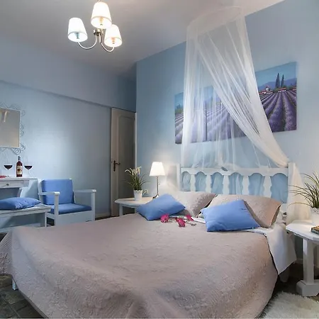 Greek House Hotel
