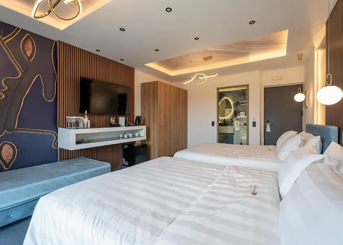 Hotel Greek House 2*