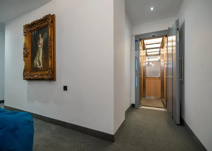 Greek House Otel