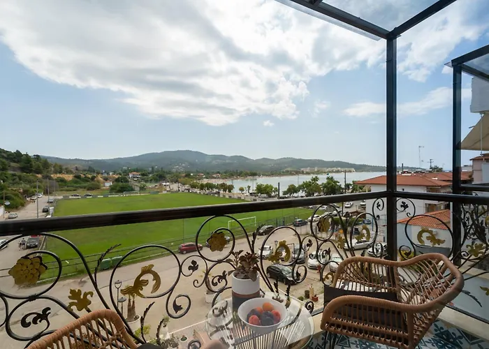 Greek House Otel 2*
