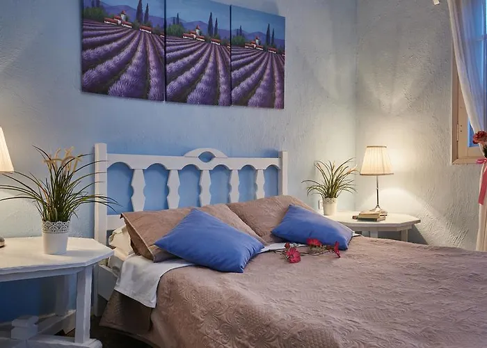 Greek House Neos Marmaras